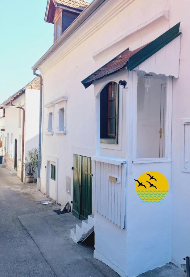 Ferienhaus In Historischer Hofgasse Mörbisch am See Extérieur photo